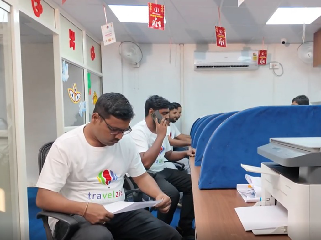 Travel Engineers at Work 4